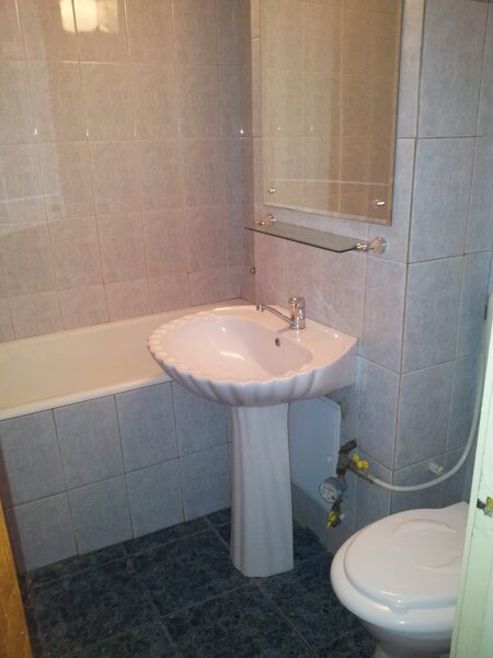 Pantelimon 260, bloc 46, sc. 4, et. 5, ap. 155, Sector 2, Bucuresti.